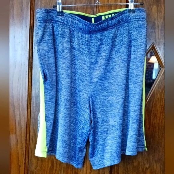Men's Under Armour Knit Drawstring Shorts LARGE - Picture 1 of 8